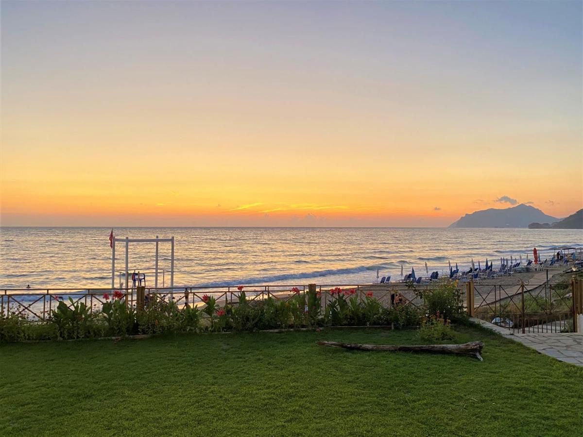 Nereides Apartments Agios Gordios  Ngoại thất bức ảnh
