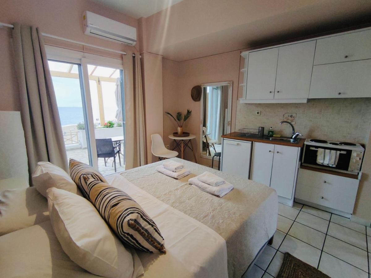 Nereides Apartments Agios Gordios  Ngoại thất bức ảnh