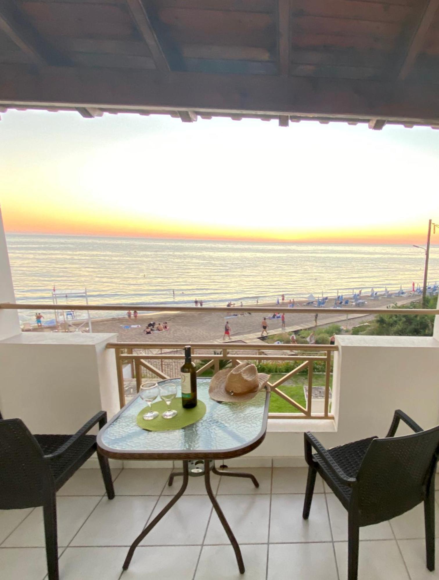 Nereides Apartments Agios Gordios  Ngoại thất bức ảnh