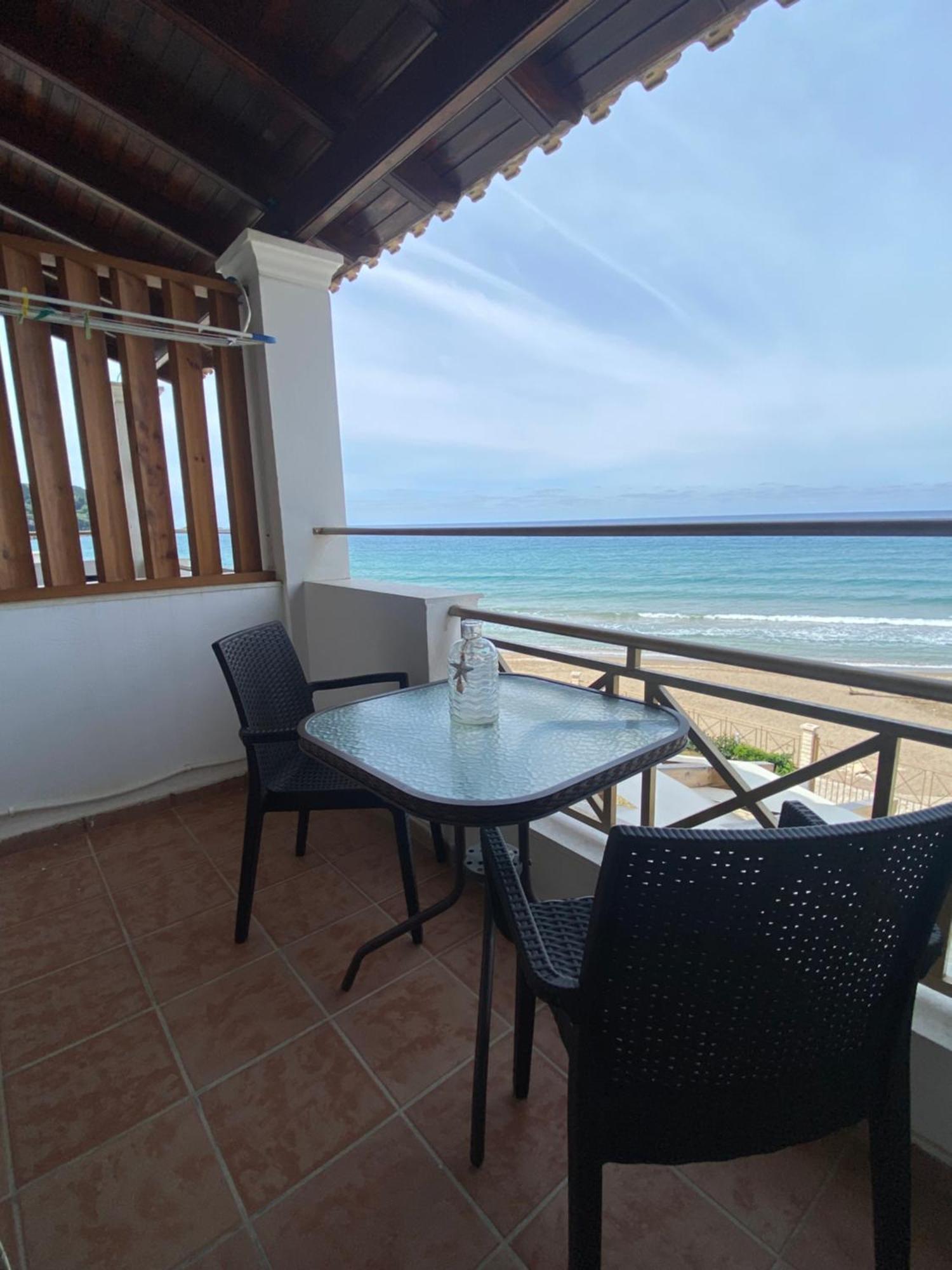 Nereides Apartments Agios Gordios  Ngoại thất bức ảnh