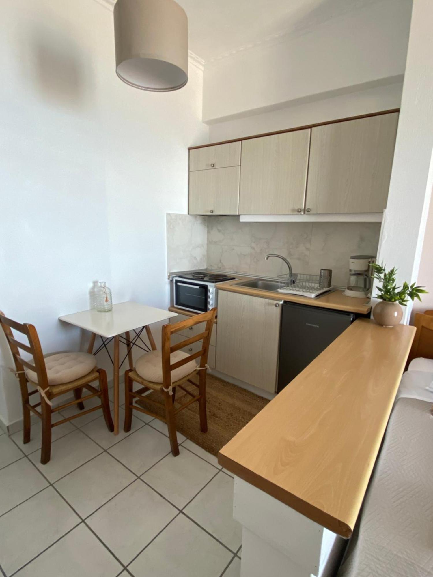 Nereides Apartments Agios Gordios  Ngoại thất bức ảnh