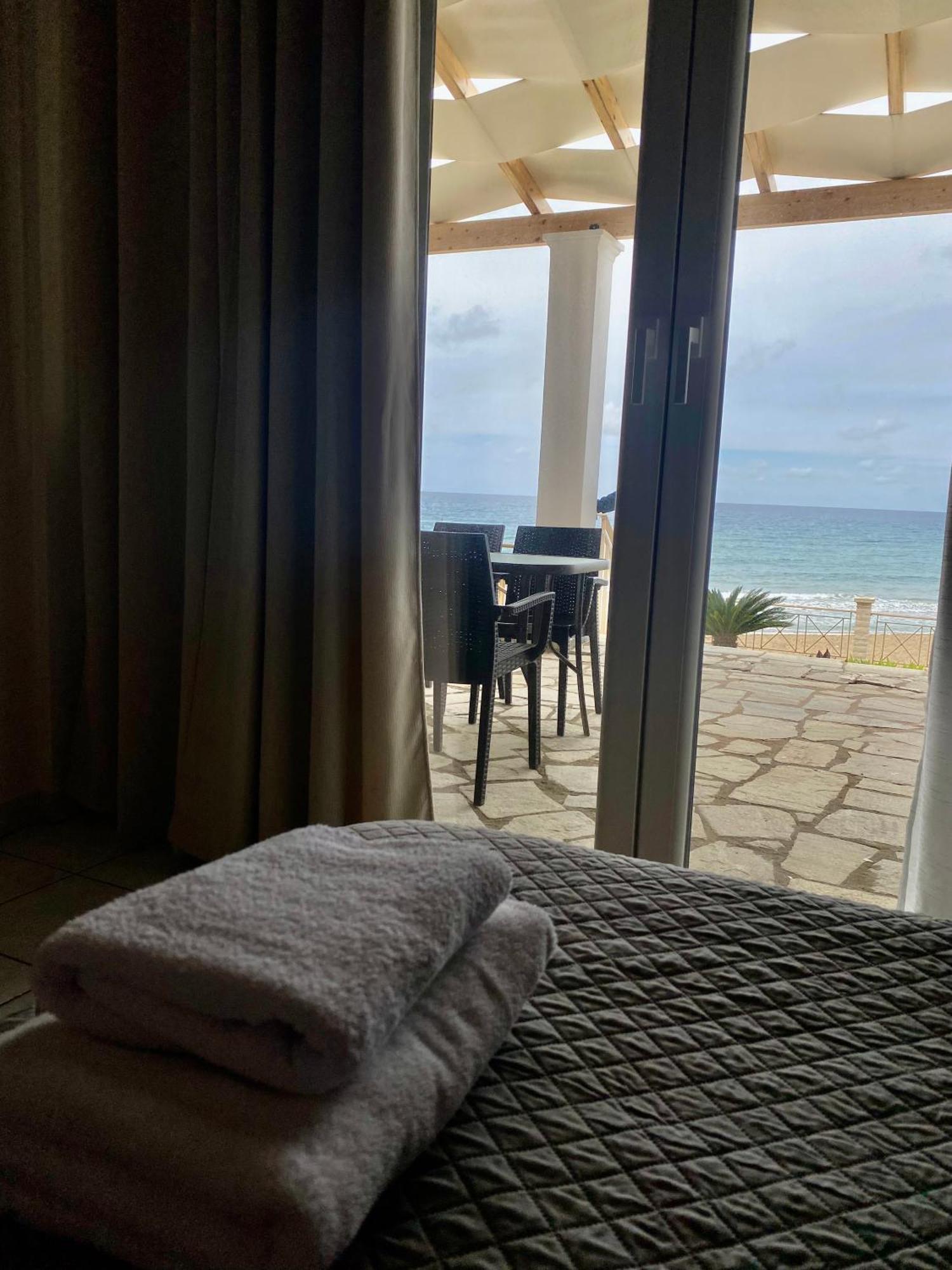 Nereides Apartments Agios Gordios  Ngoại thất bức ảnh