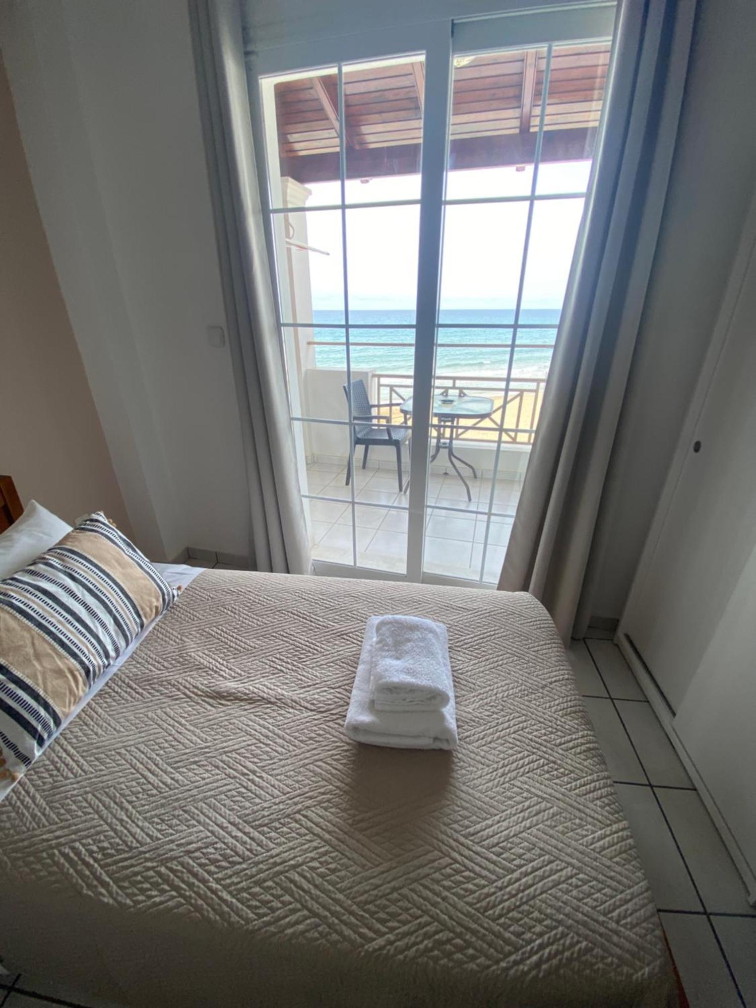 Nereides Apartments Agios Gordios  Ngoại thất bức ảnh